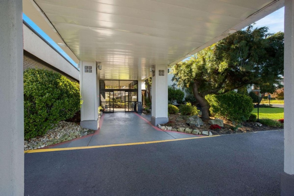 Quality Inn Wayne - Fairfield Area Image 16